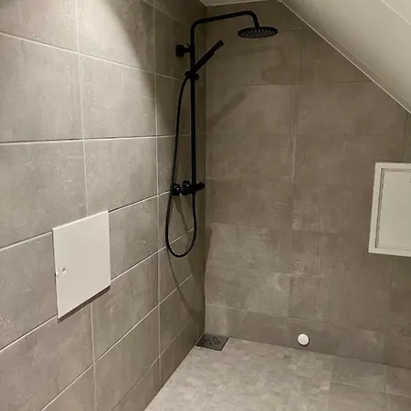 Ny Og Moderne 2-roms Appartement