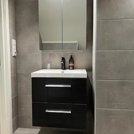 Ny Og Moderne 2-roms Appartement *